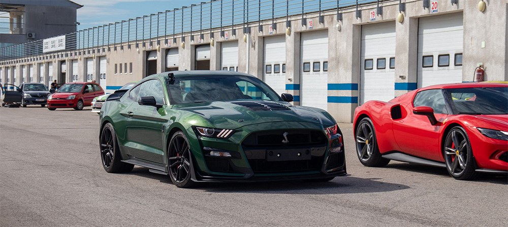 Ford Mustang Shelby GT500 - Kakucs ring