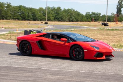 Lamborghini Huracan  - Kakucs ring (másolat)